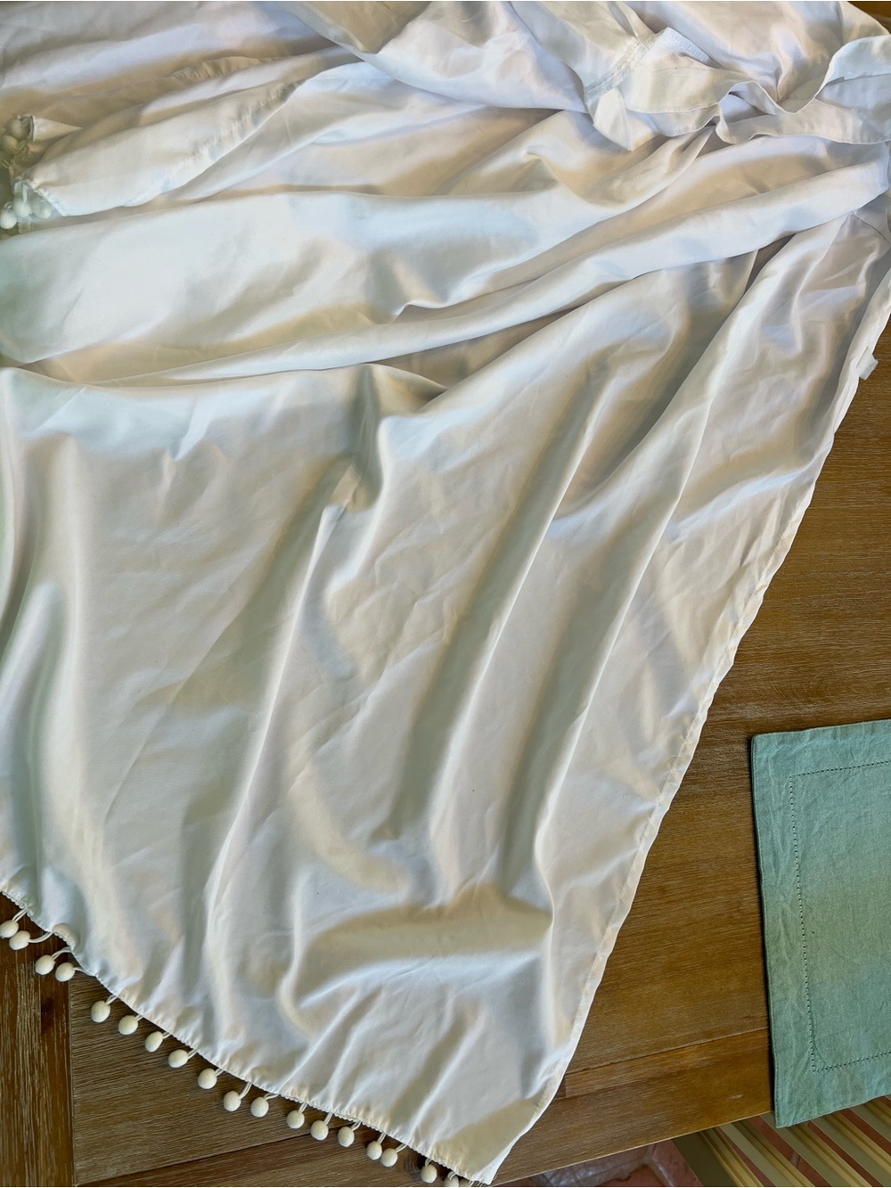 twin xL bed skirt 34” drop white